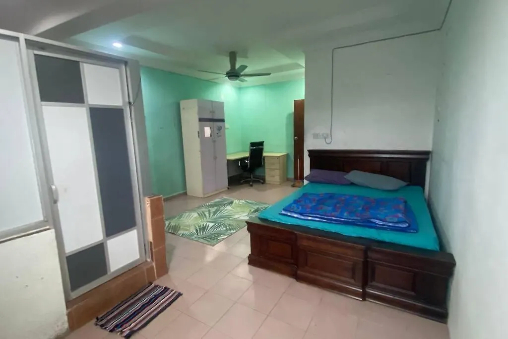 Srinibong Hotel Apartment Nibung Tebal